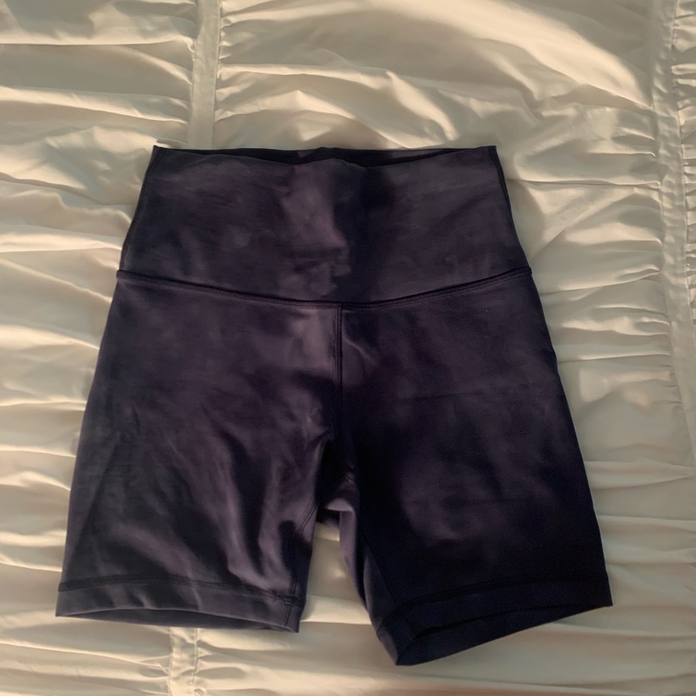 Lululemon Wunder train 6 inch short